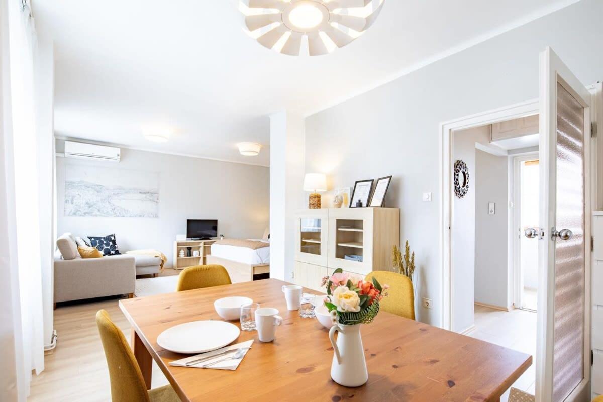 Central - Comfy - Sunny Budapest Extérieur photo