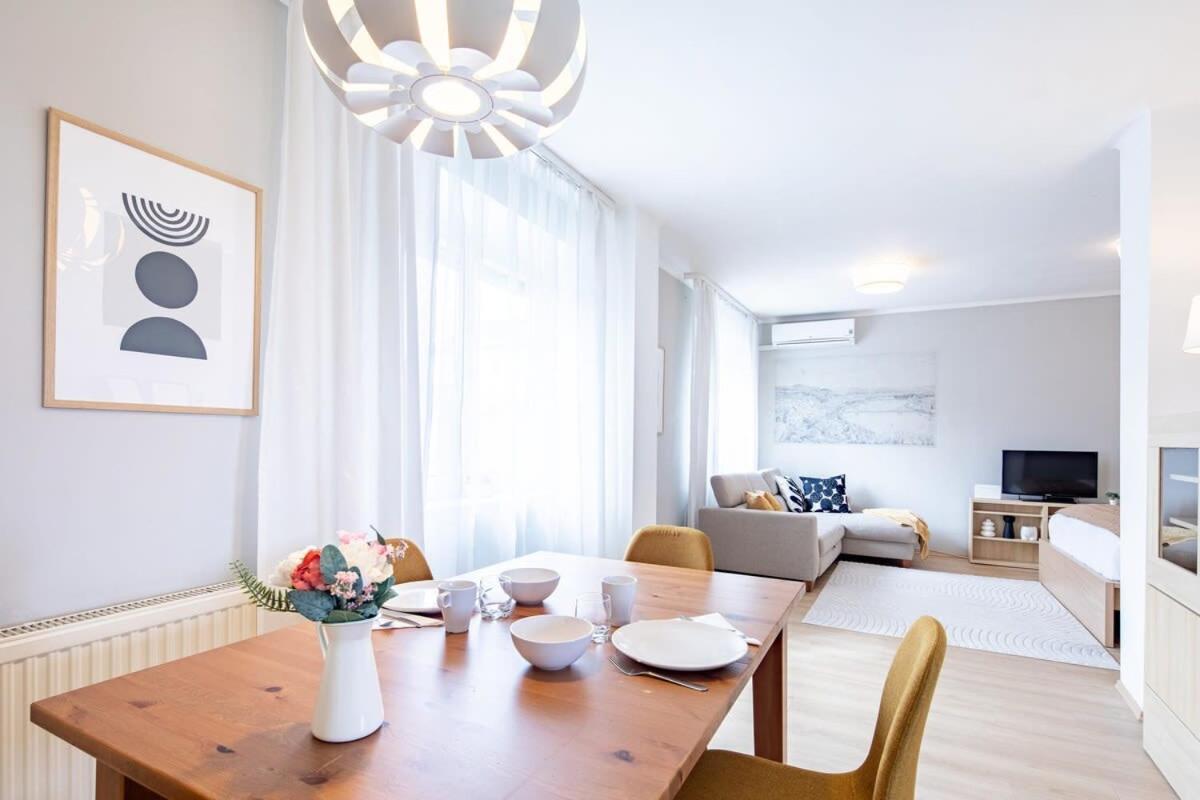 Central - Comfy - Sunny Budapest Extérieur photo